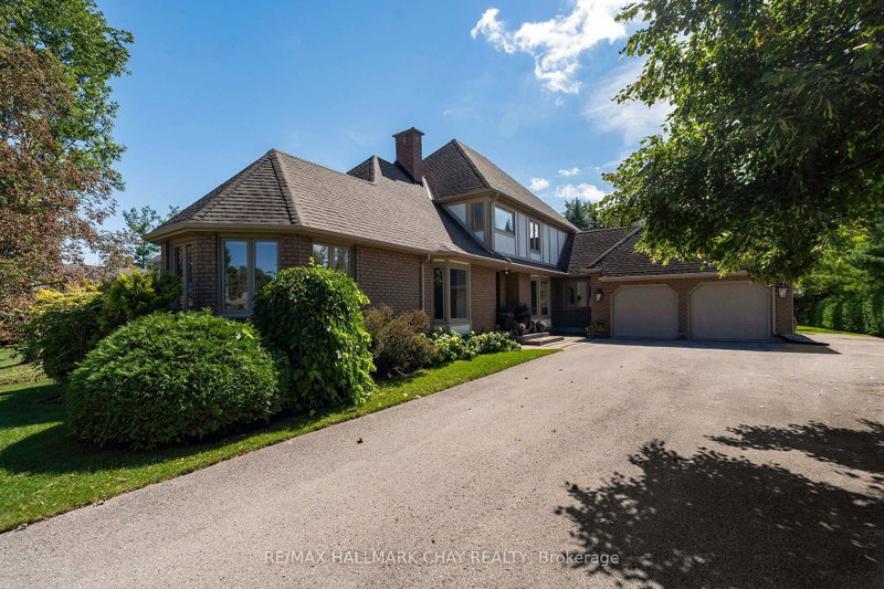 9 Howard Drive