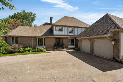 9 Howard Drive • Oro-Medonte, ON photo 4
