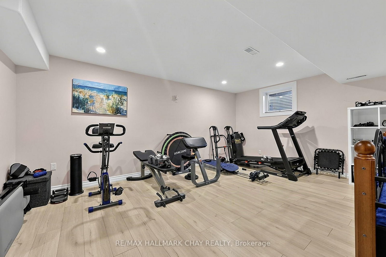 27 Masters Drive • Barrie, ON photo 16