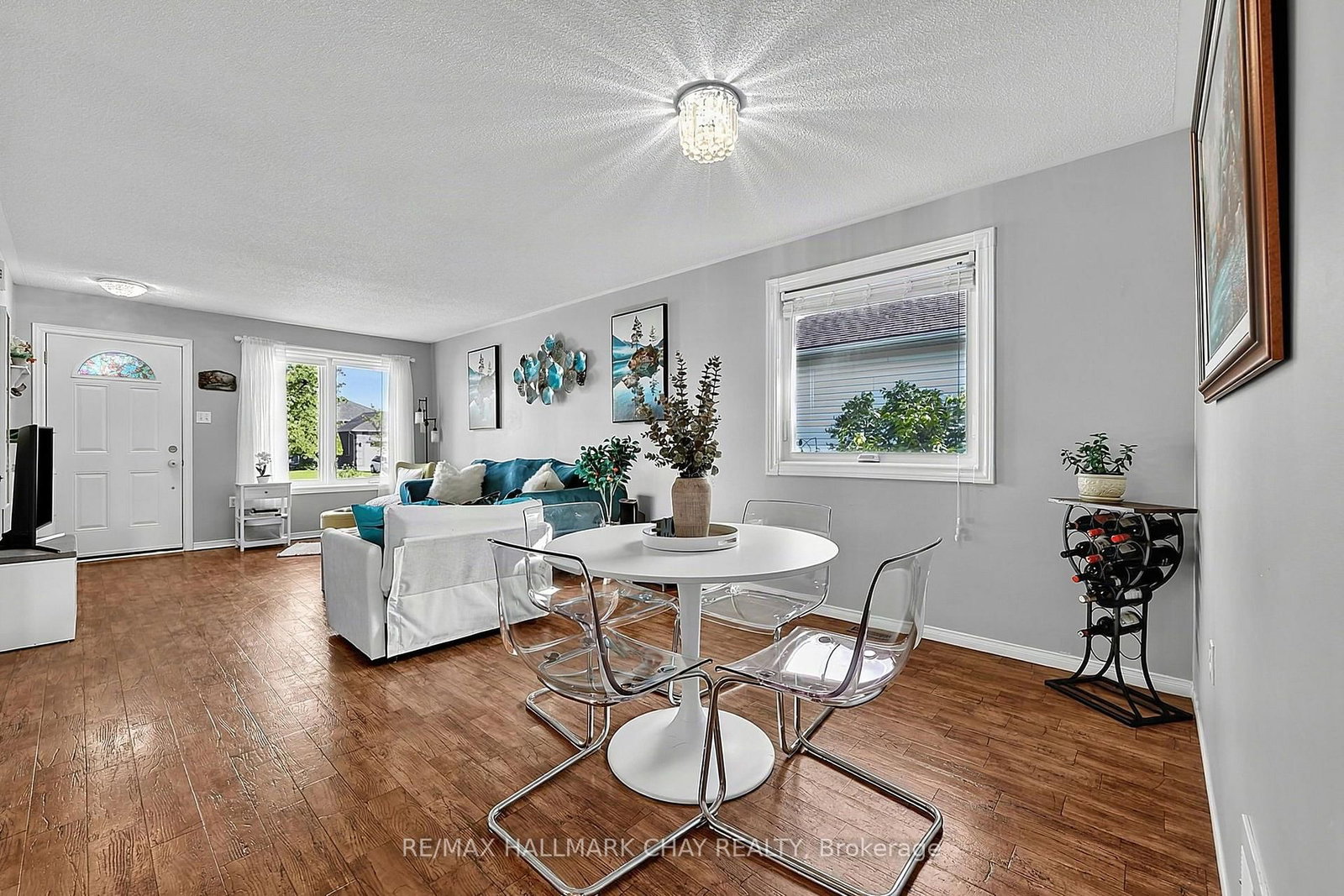 27 Masters Drive • Barrie, ON photo 9