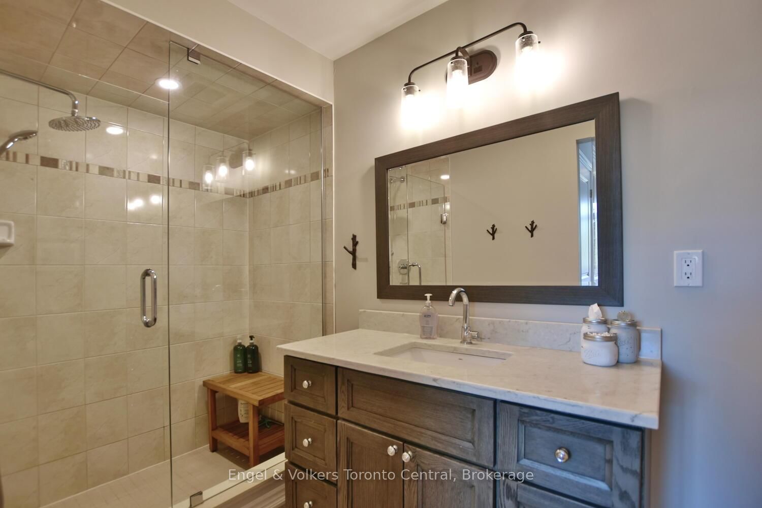 18 Robbie Way • Collingwood, ON photo 26