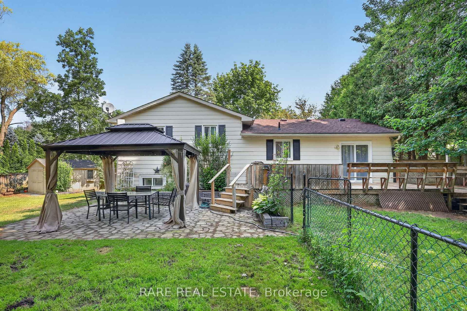 14 Pineway Court • Clearview, ON photo 33