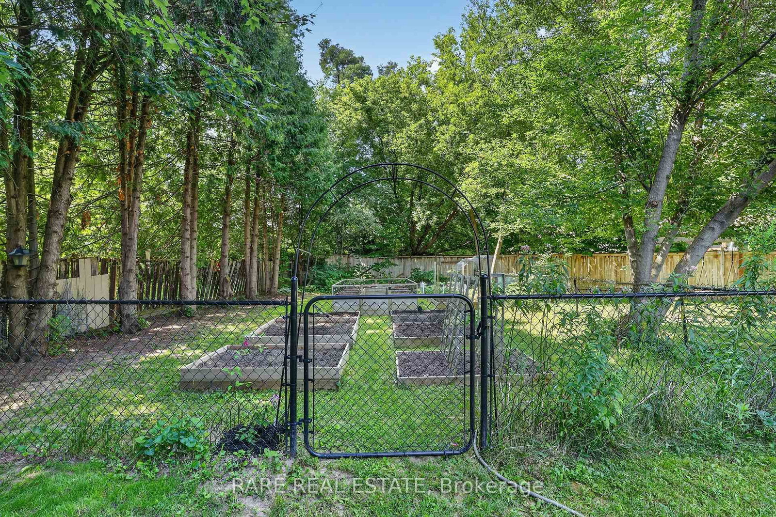 14 Pineway Court • Clearview, ON photo 34