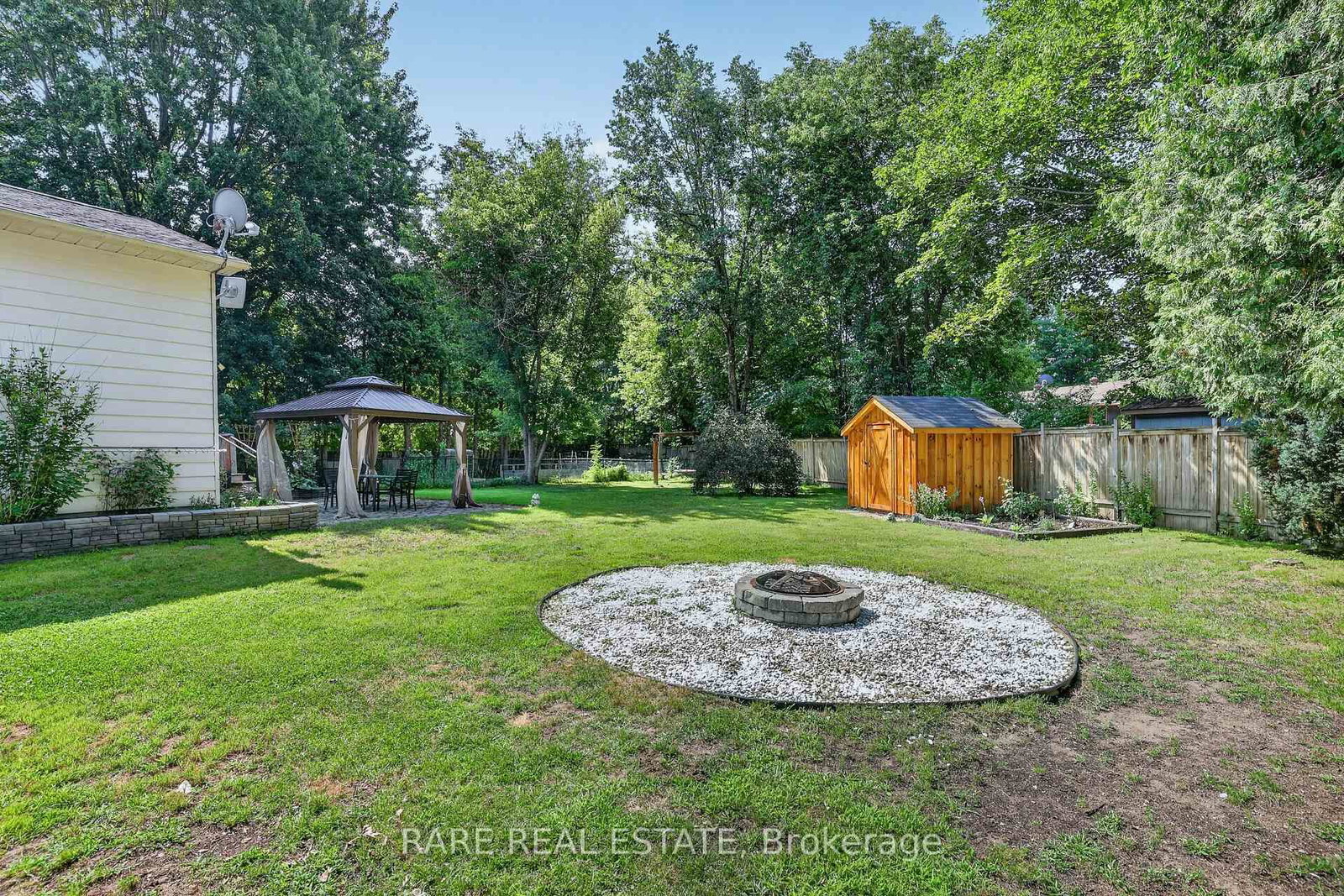 14 Pineway Court • Clearview, ON photo 37