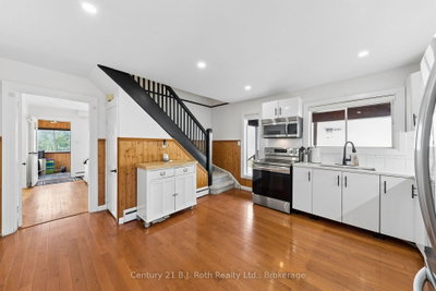 15 Lucy Street • Penetanguishene, ON photo 4