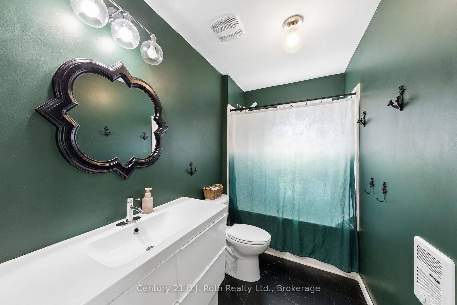 15 Lucy Street • Penetanguishene, ON photo 8