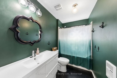15 Lucy Street • Penetanguishene, ON photo 8