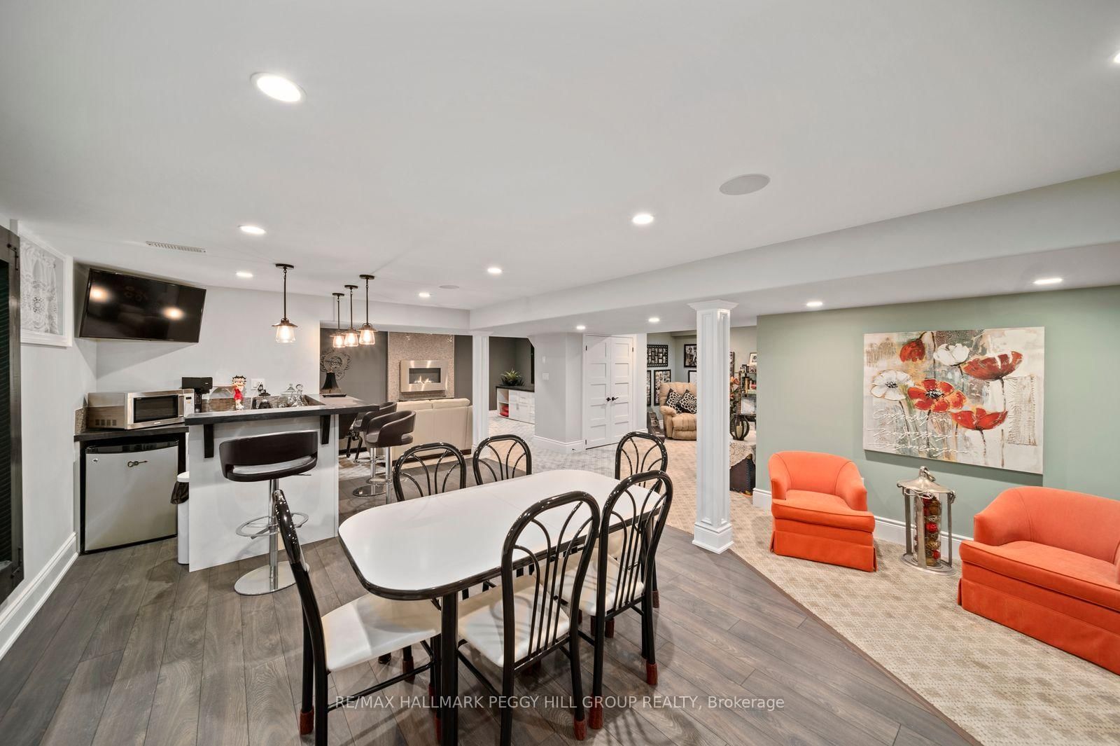 36 Auburn Court • Barrie, ON photo 15