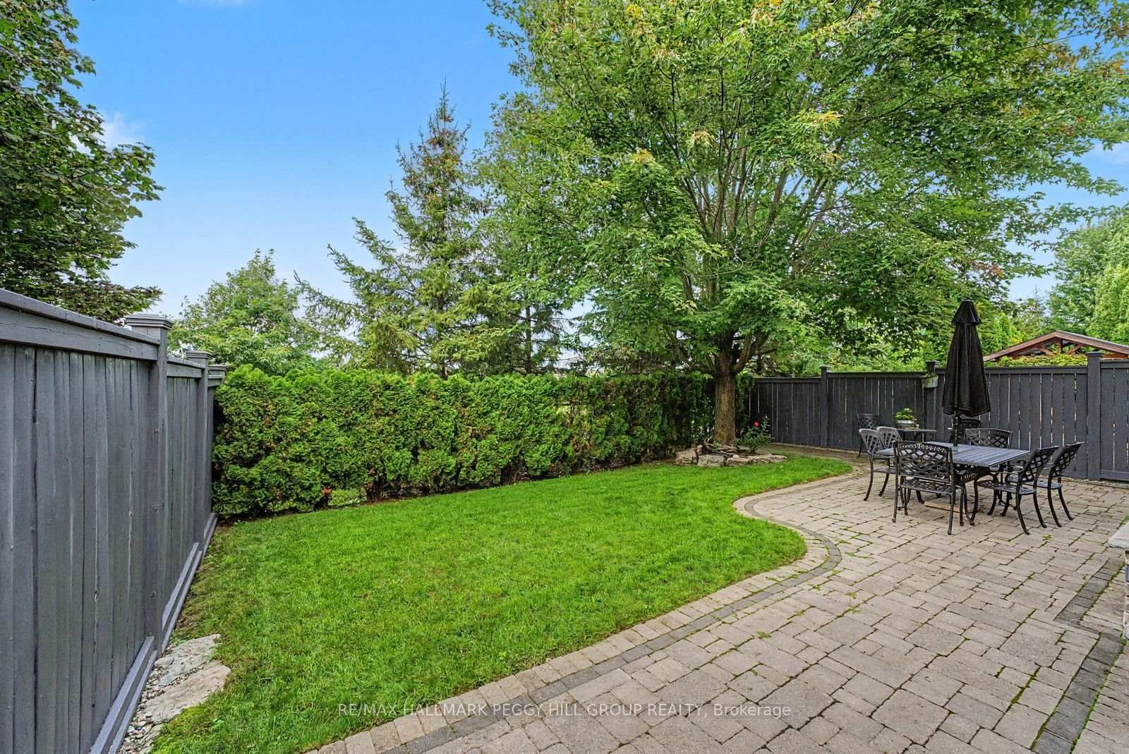 36 Auburn Court • Barrie, ON photo 20