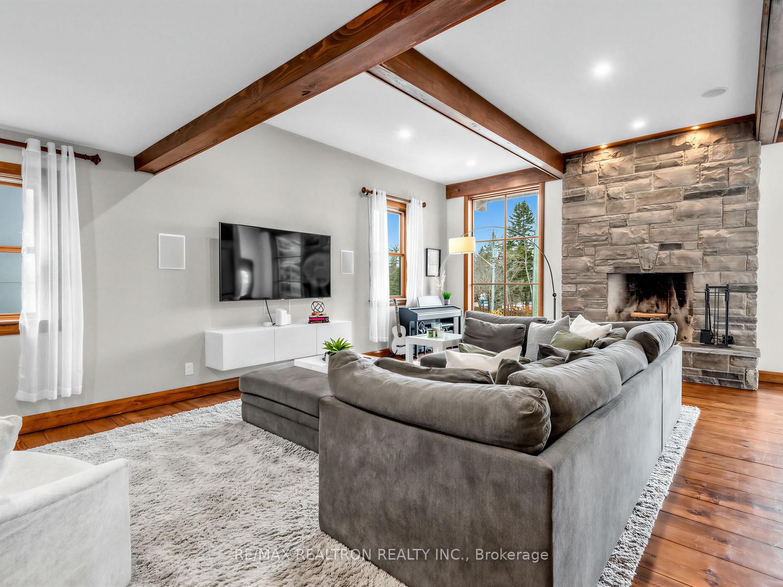 49 Gray Lane • Barrie, ON photo 8