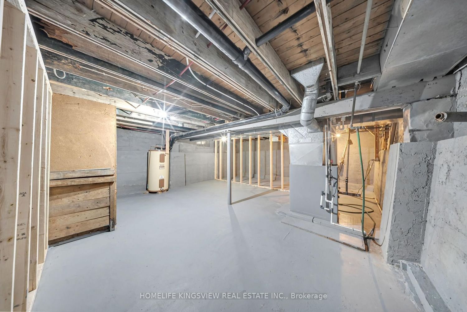 506 West Street S • Orillia, ON photo 23