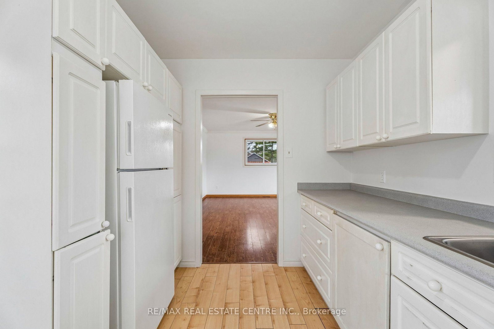 449 Mosley Street • Wasaga Beach, ON photo 19