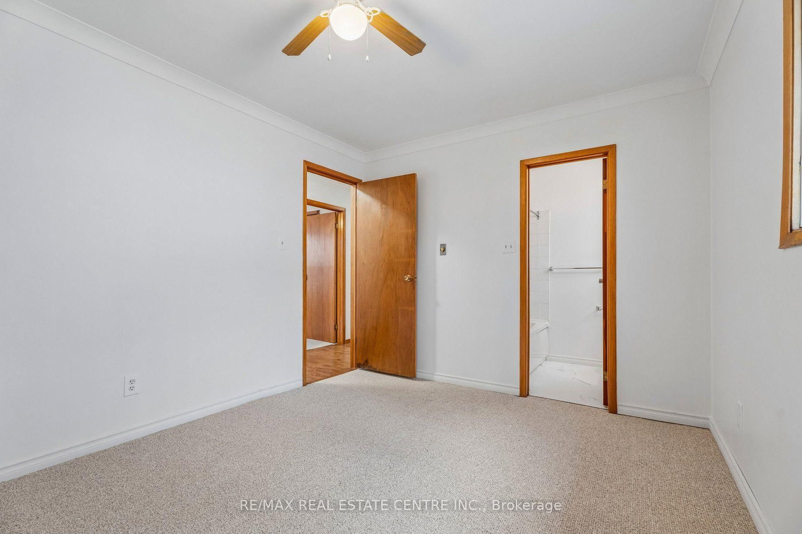 449 Mosley Street • Wasaga Beach, ON photo 32