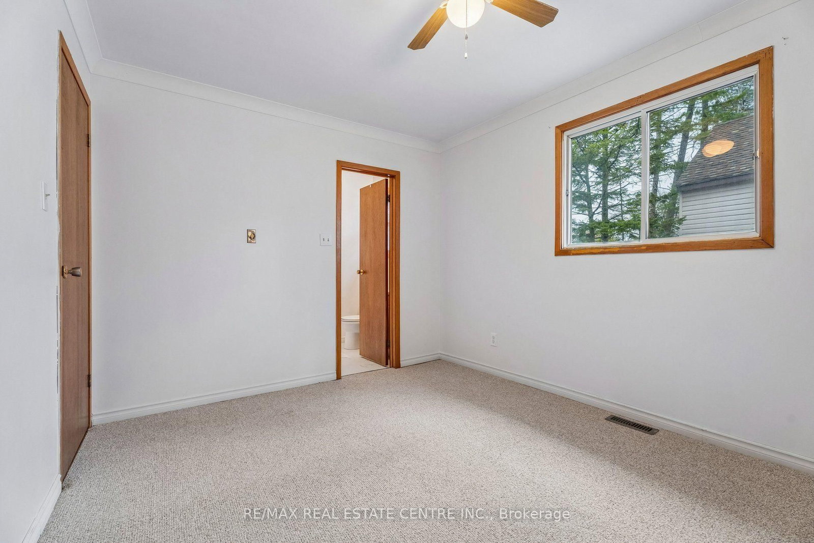 449 Mosley Street • Wasaga Beach, ON photo 33
