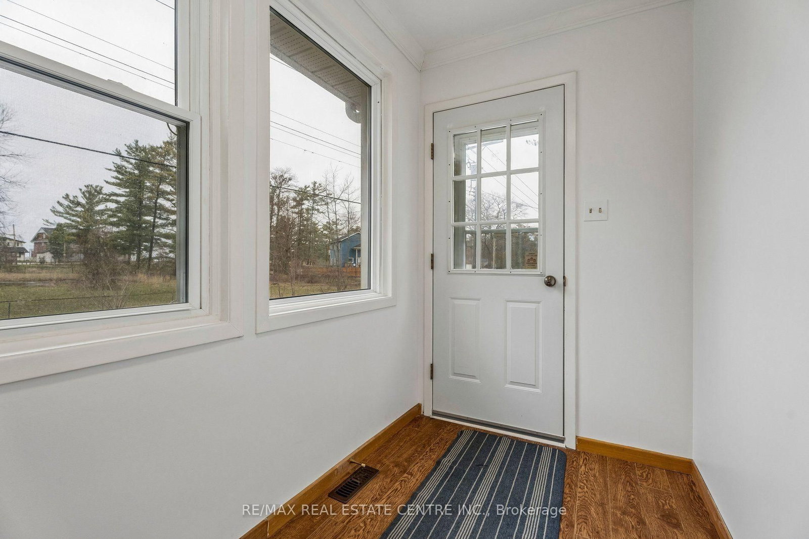 449 Mosley Street • Wasaga Beach, ON photo 8