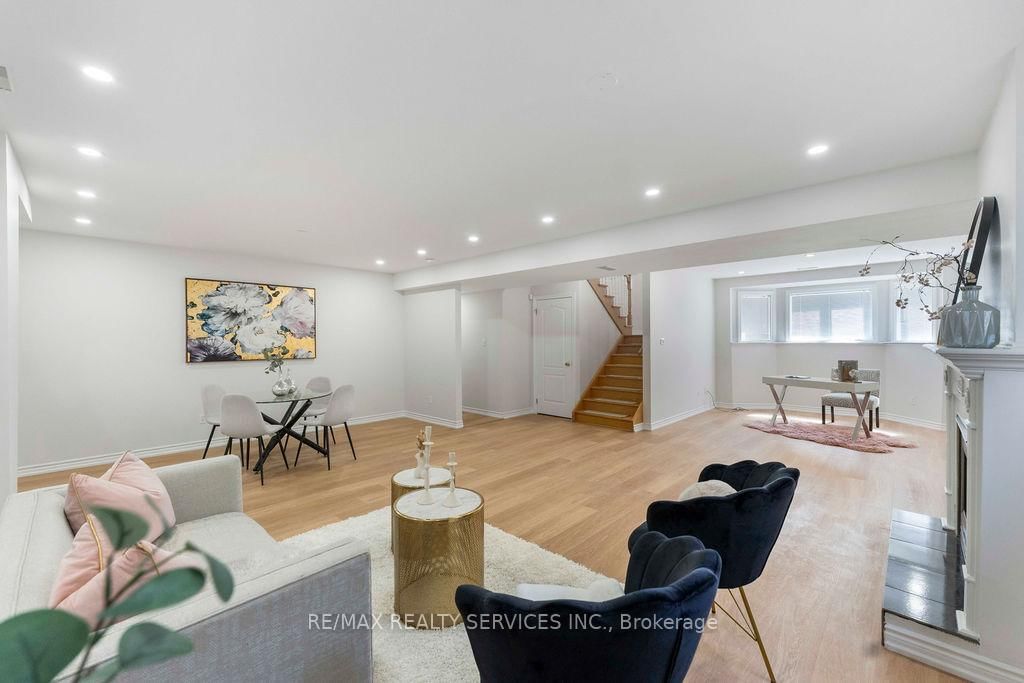 254 Old Mosley Street • Wasaga Beach, ON photo 14