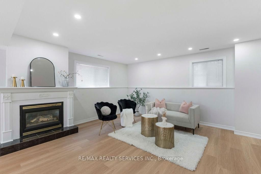 254 Old Mosley Street • Wasaga Beach, ON photo 15