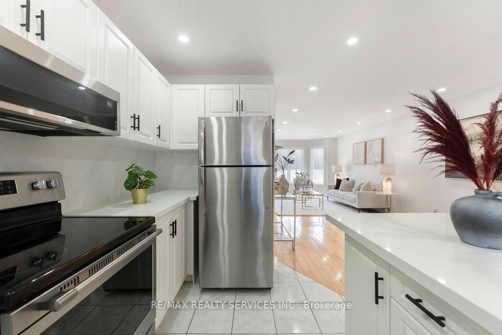 254 Old Mosley Street • Wasaga Beach, ON photo 27