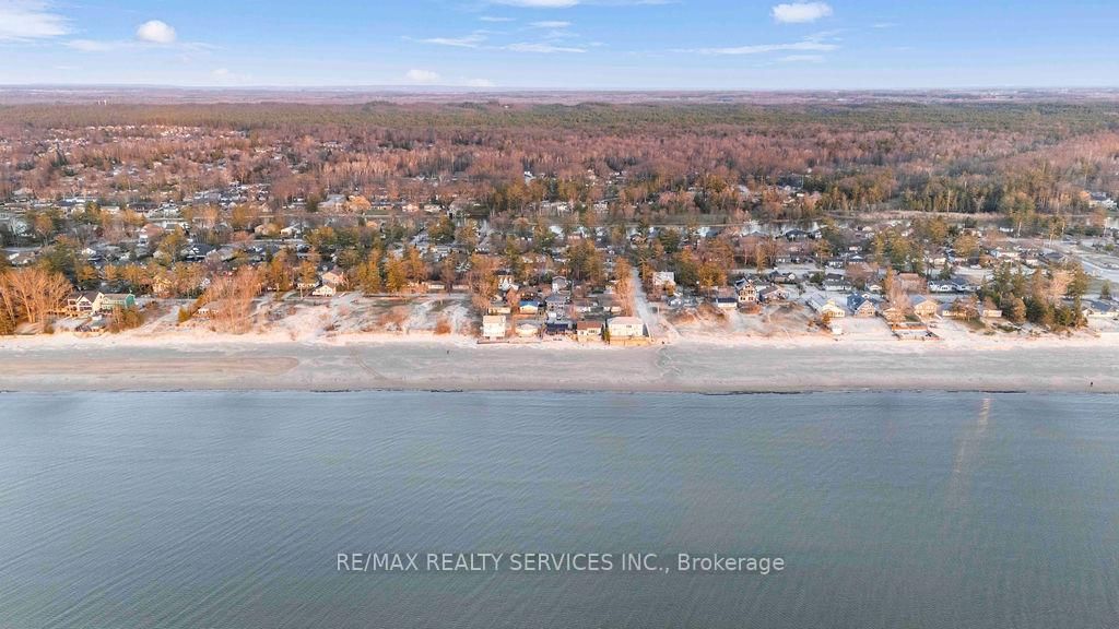 254 Old Mosley Street • Wasaga Beach, ON photo 8