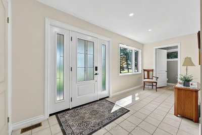 60 Bayside Avenue • Tay, ON photo 6