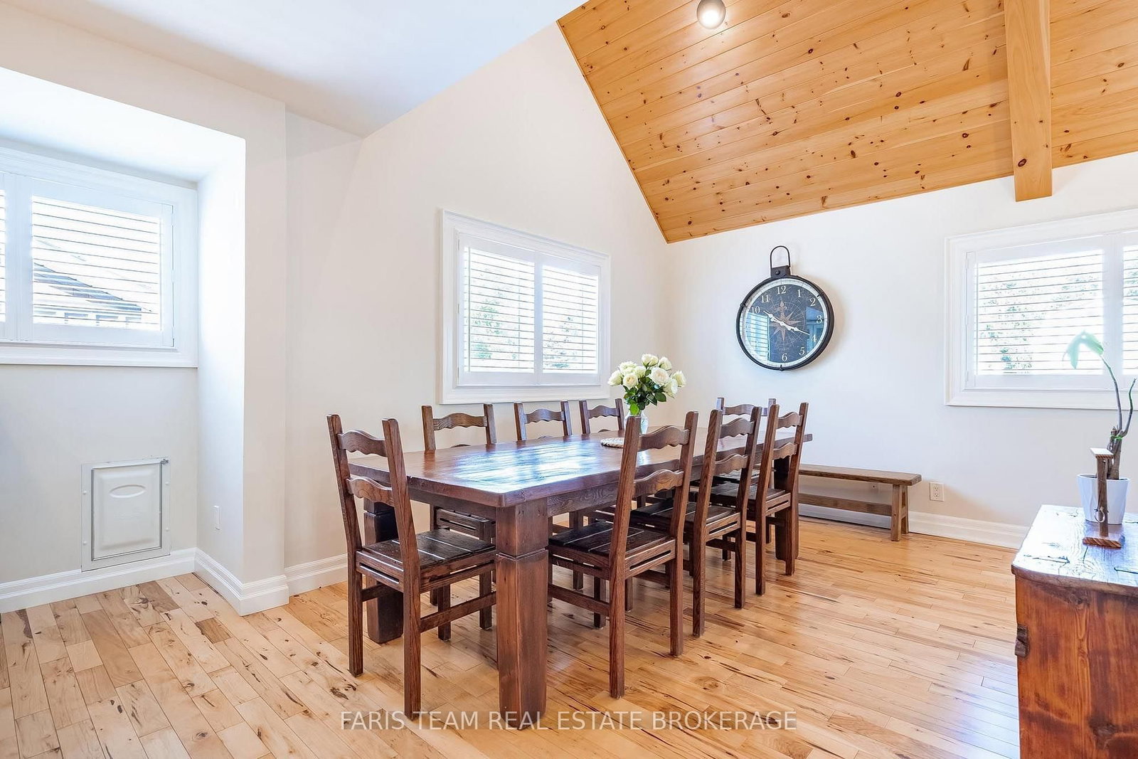 2 Agnes Street • Oro-Medonte, ON photo 9