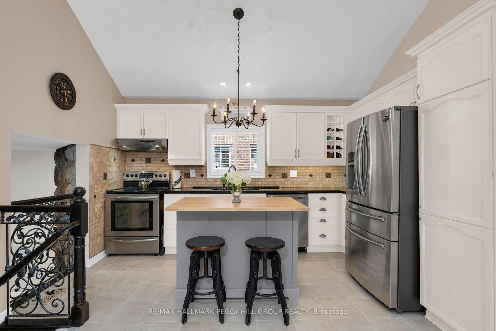 52 Summerset Drive • Barrie, ON photo 5