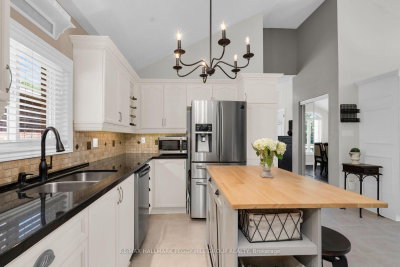 52 Summerset Drive • Barrie, ON photo 6