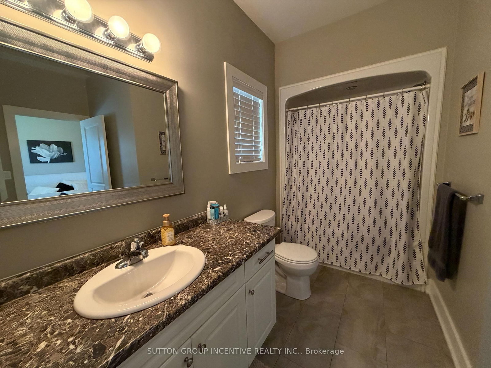 3929 WOOD Avenue • Severn, ON photo 12