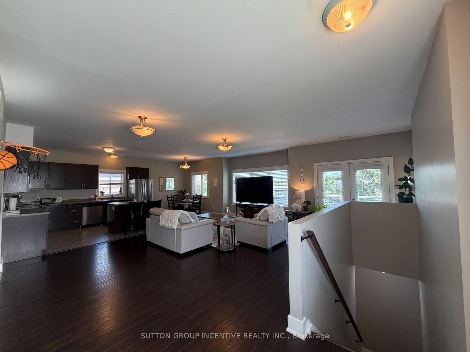 3929 WOOD Avenue • Severn, ON photo 4