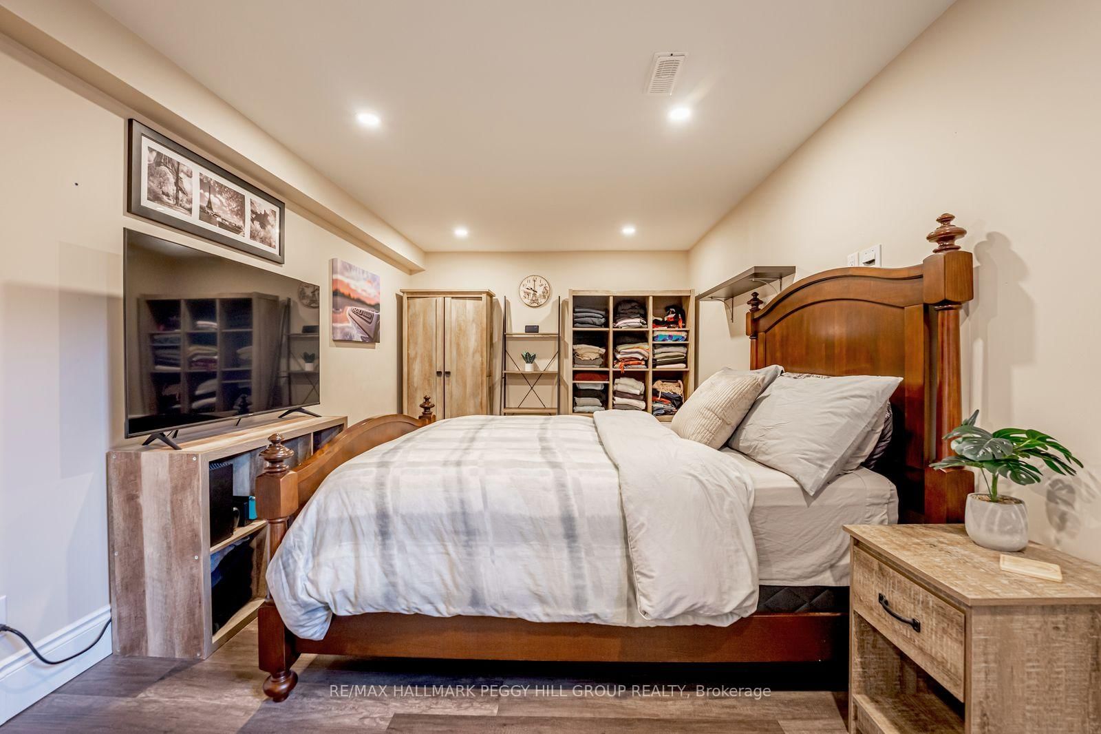 2 Purt Court • Barrie, ON photo 20
