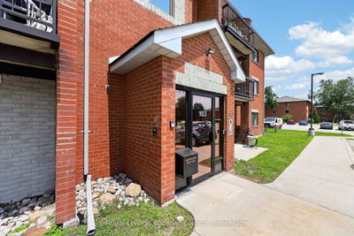 163 Edgehill Drive • #D7 • Barrie, ON photo 3