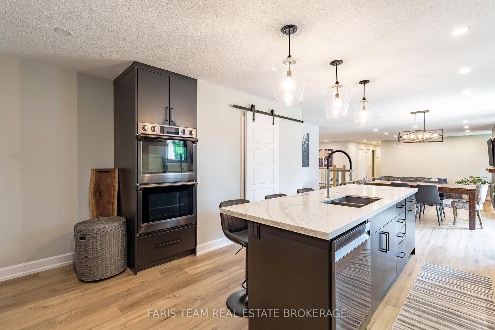 223A Hickory Lane • Barrie, ON photo 10