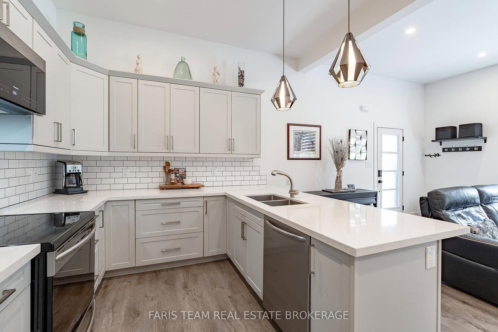 223A Hickory Lane • Barrie, ON photo 33