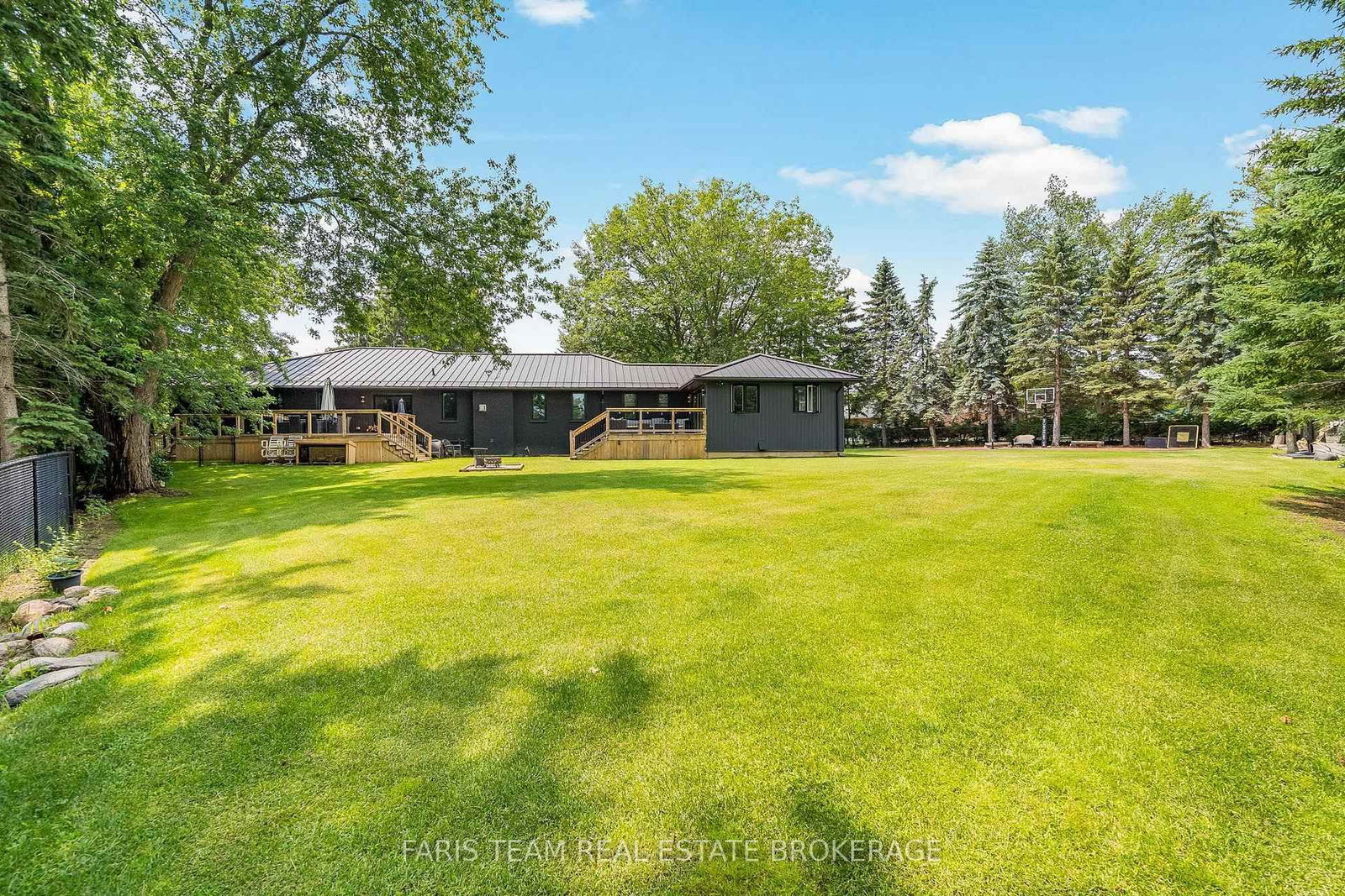 223A Hickory Lane • Barrie, ON photo 45
