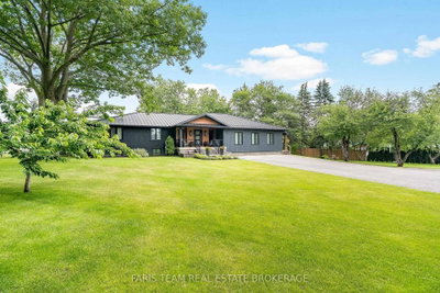 223A Hickory Lane • Barrie, ON photo 5