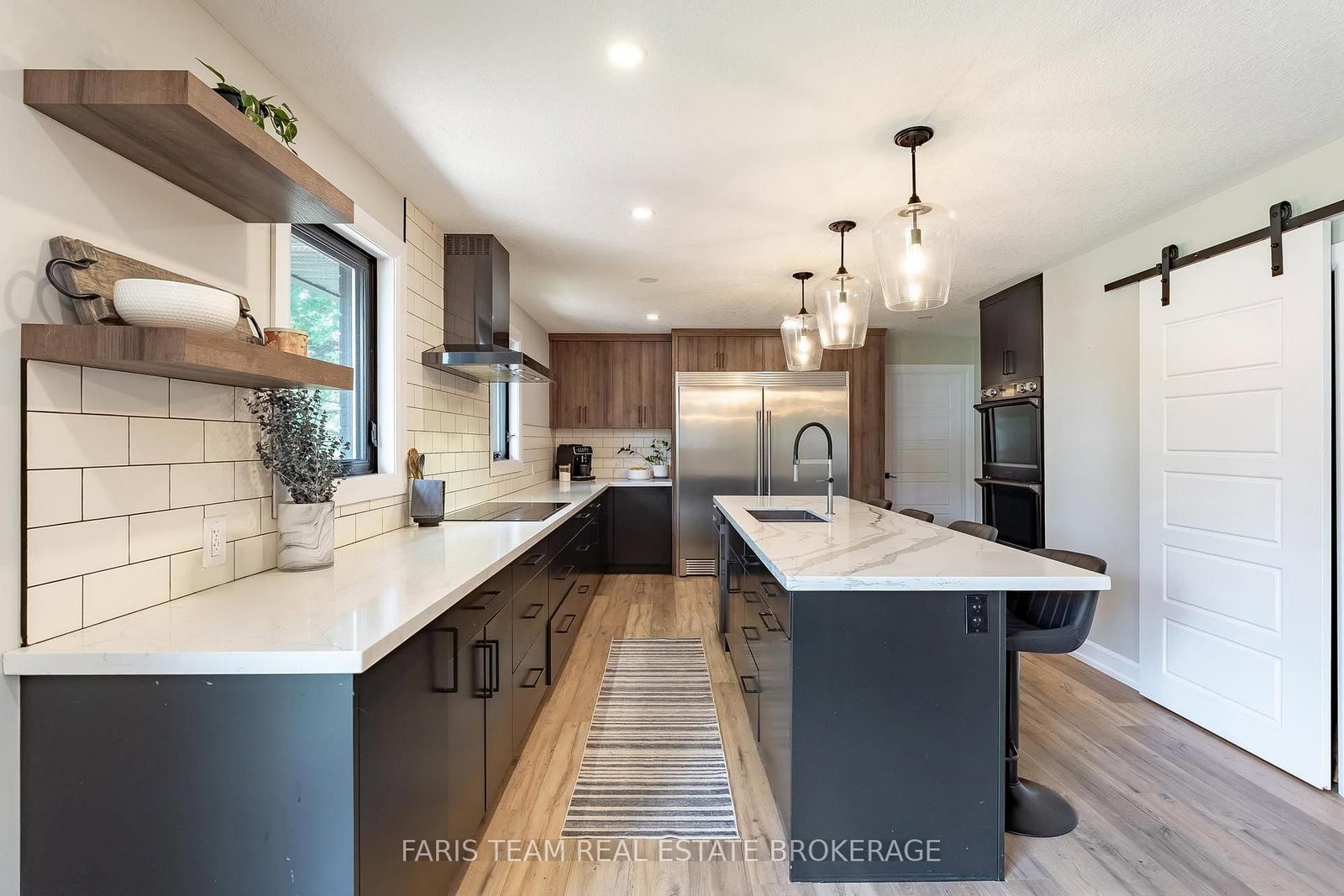 223A Hickory Lane • Barrie, ON photo 9