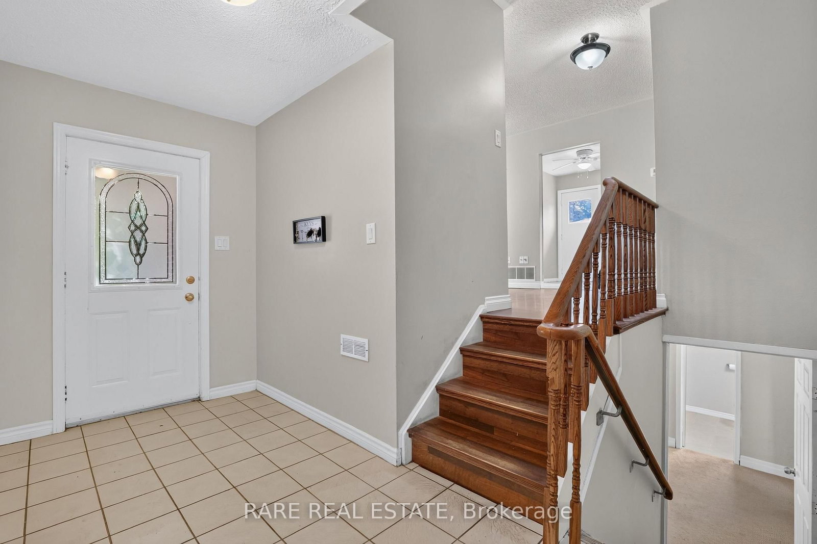 38 Lay Street • Barrie, ON photo 5