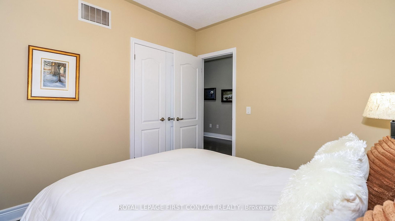 33 Tamarack Trail • Barrie, ON photo 20