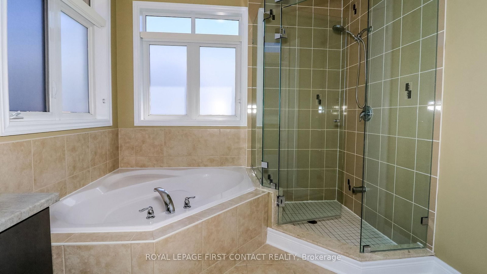 33 Tamarack Trail • Barrie, ON photo 28