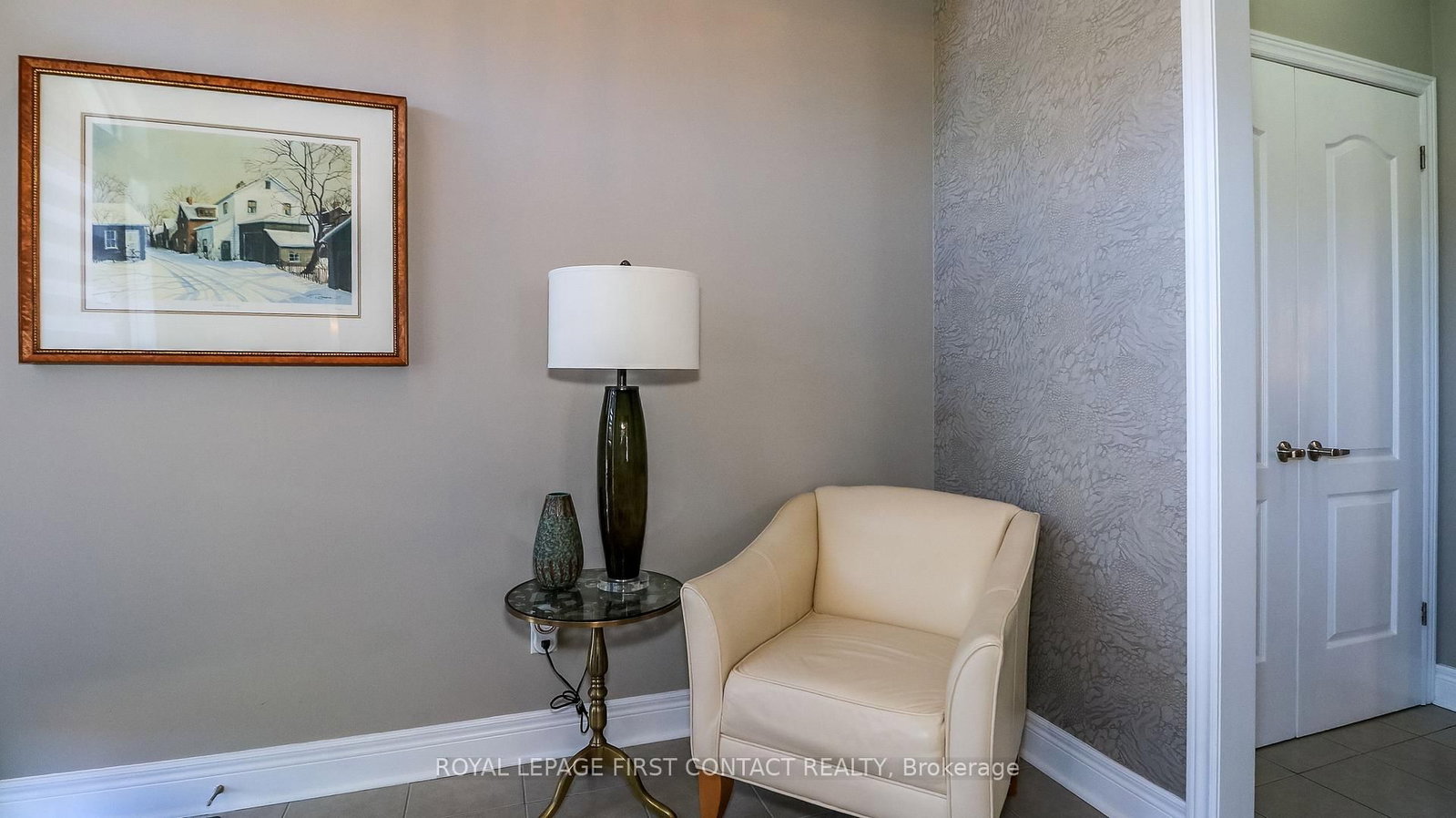 33 Tamarack Trail • Barrie, ON photo 8