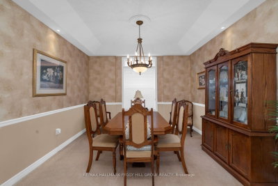 5 Sandringham Drive • Barrie, ON photo 8