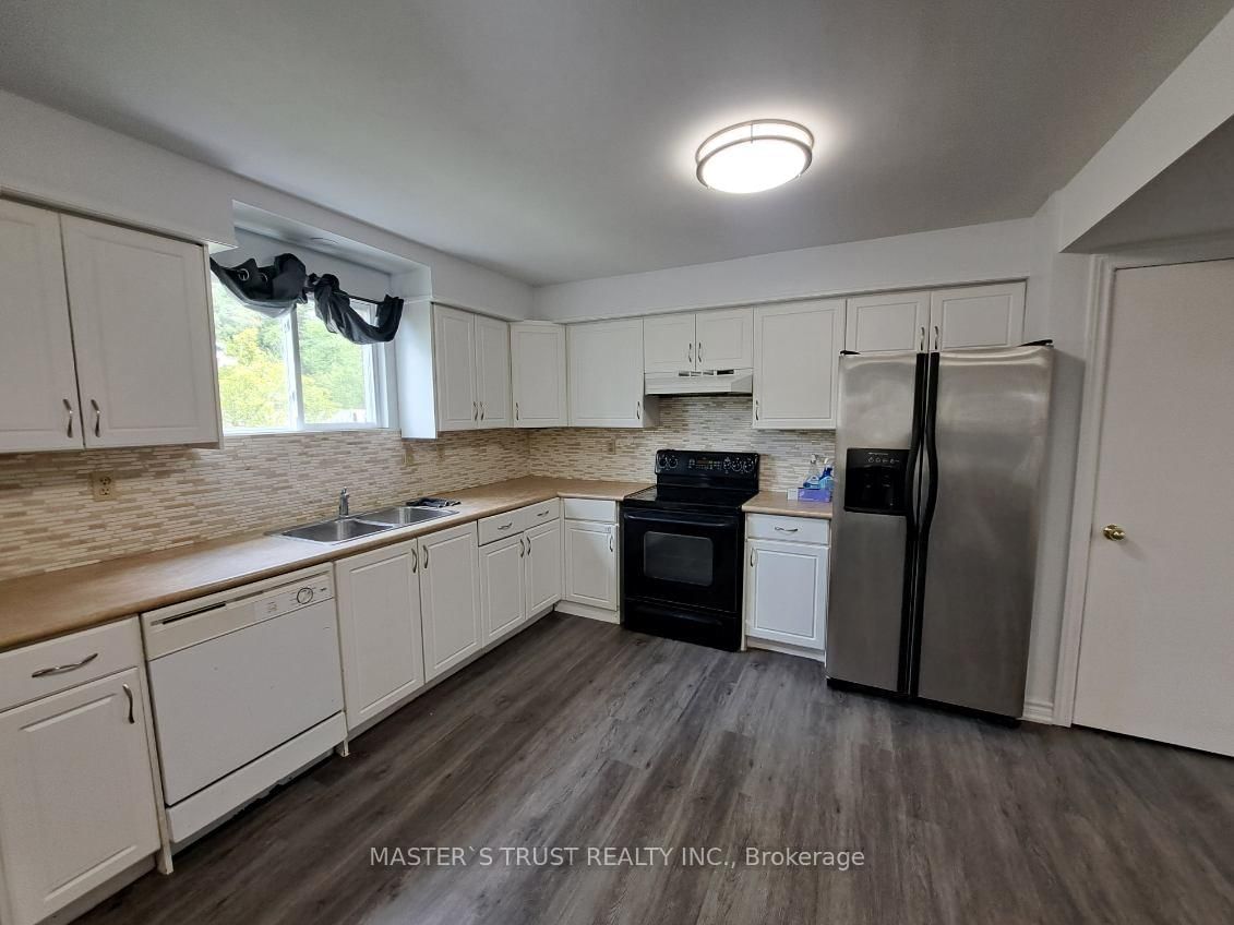 2 - 22 Brennan Avenue, Barrie 3
