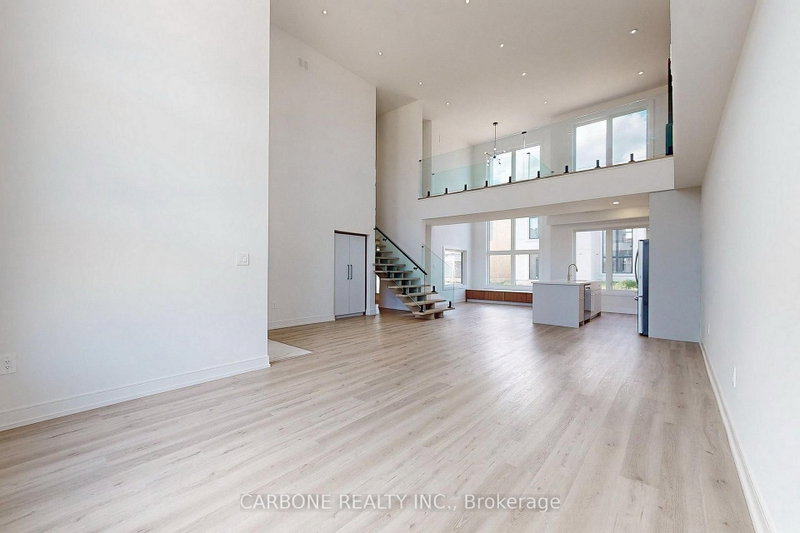 3779 Sunbank Crescent