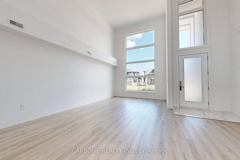 3779 Sunbank Crescent