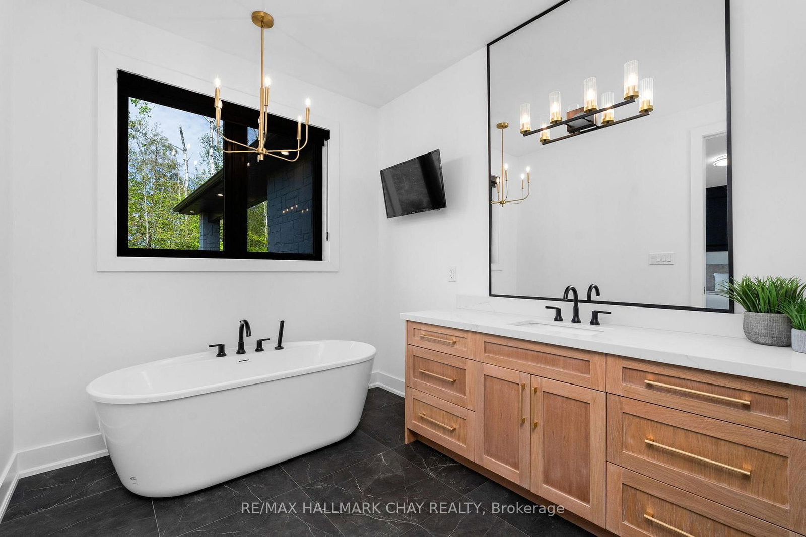 11 Byers Street • Springwater, ON photo 25