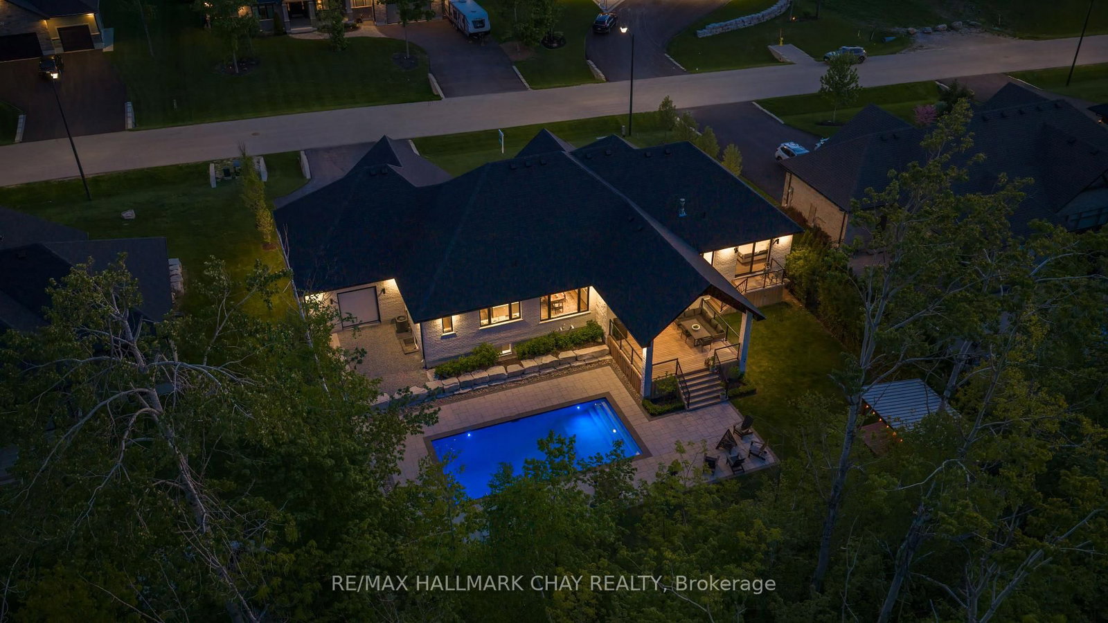 11 Byers Street • Springwater, ON photo 4