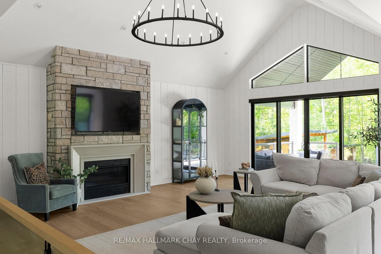 11 Byers Street • Springwater, ON photo 8