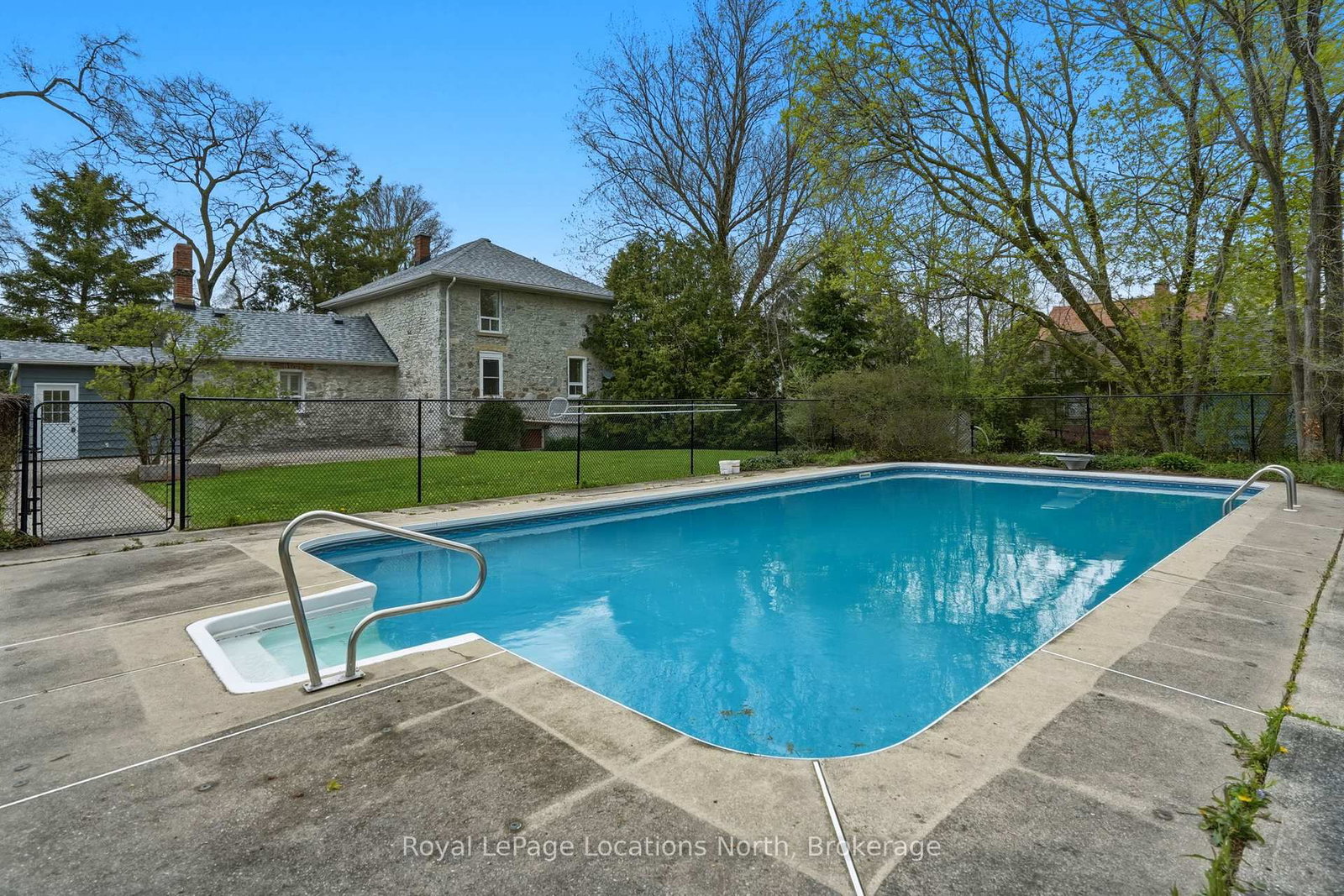 562 Cameron Street • Collingwood, ON photo 29