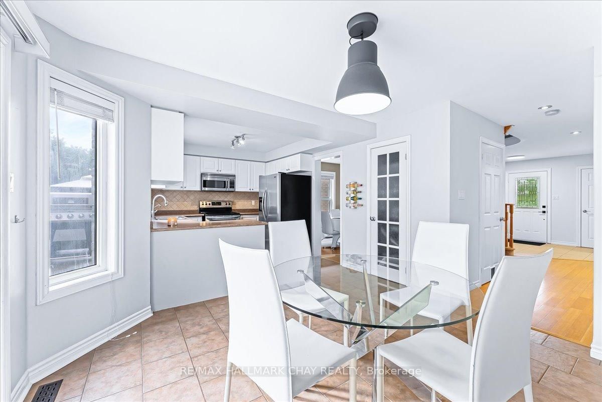 3 Bell Street • Barrie, ON photo 12