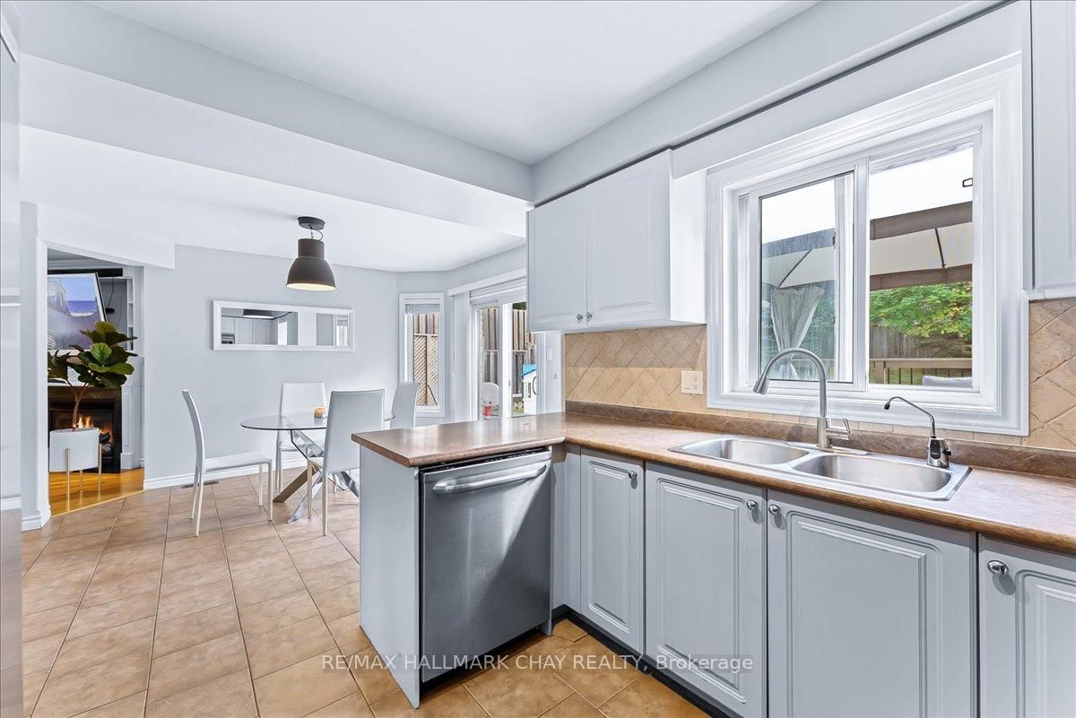 3 Bell Street • Barrie, ON photo 17